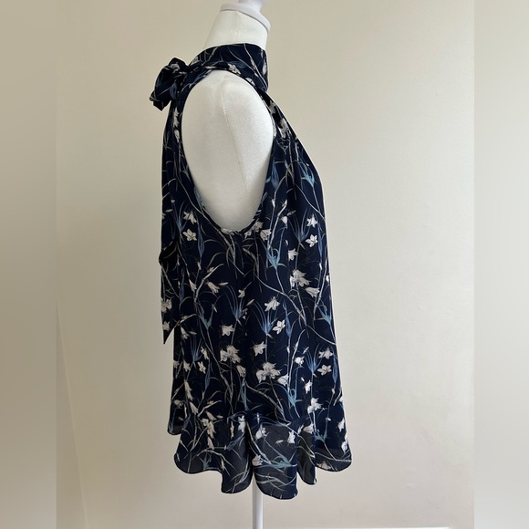 Max Studio Top - Picture 2 of 4